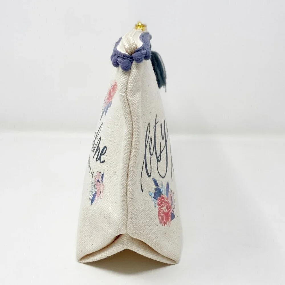 DAYSPRING | Let Your Light Shine Canvas Zip Bag - Picture 4 of 9